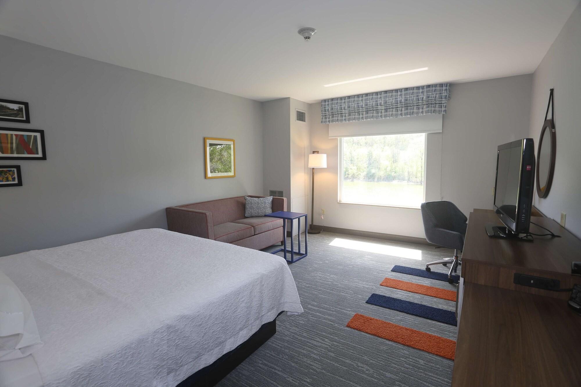 Hampton Inn Owego Buitenkant foto