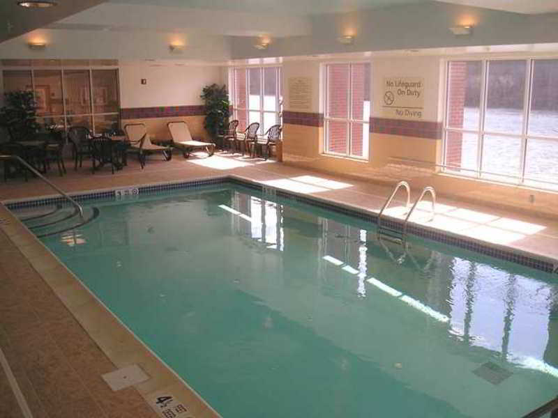 Hampton Inn Owego Buitenkant foto